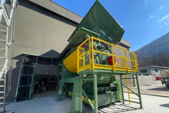GL900/35 Single-Shaft Shredder with Hydraulic Drive