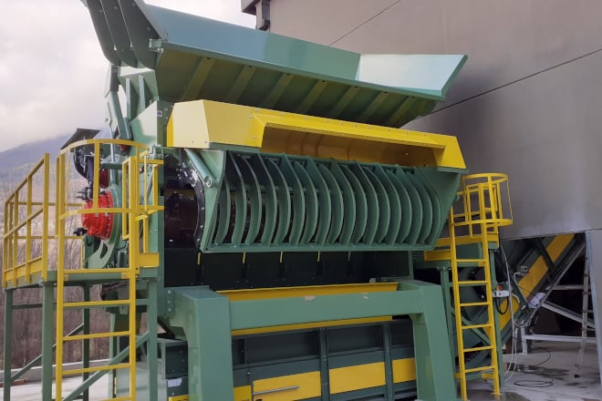GL900/35 Single-Shaft Shredder with Hydraulic Drive