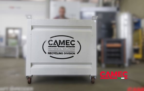 CAMEC trolleys and containers: versatile and safe allies for waste management.